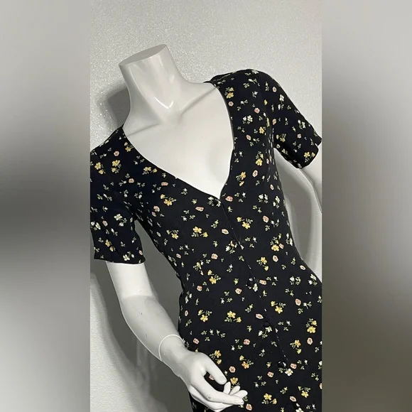 Reformation Black and White Puff Sleeve Midi Sundress - Picture 5 of 12